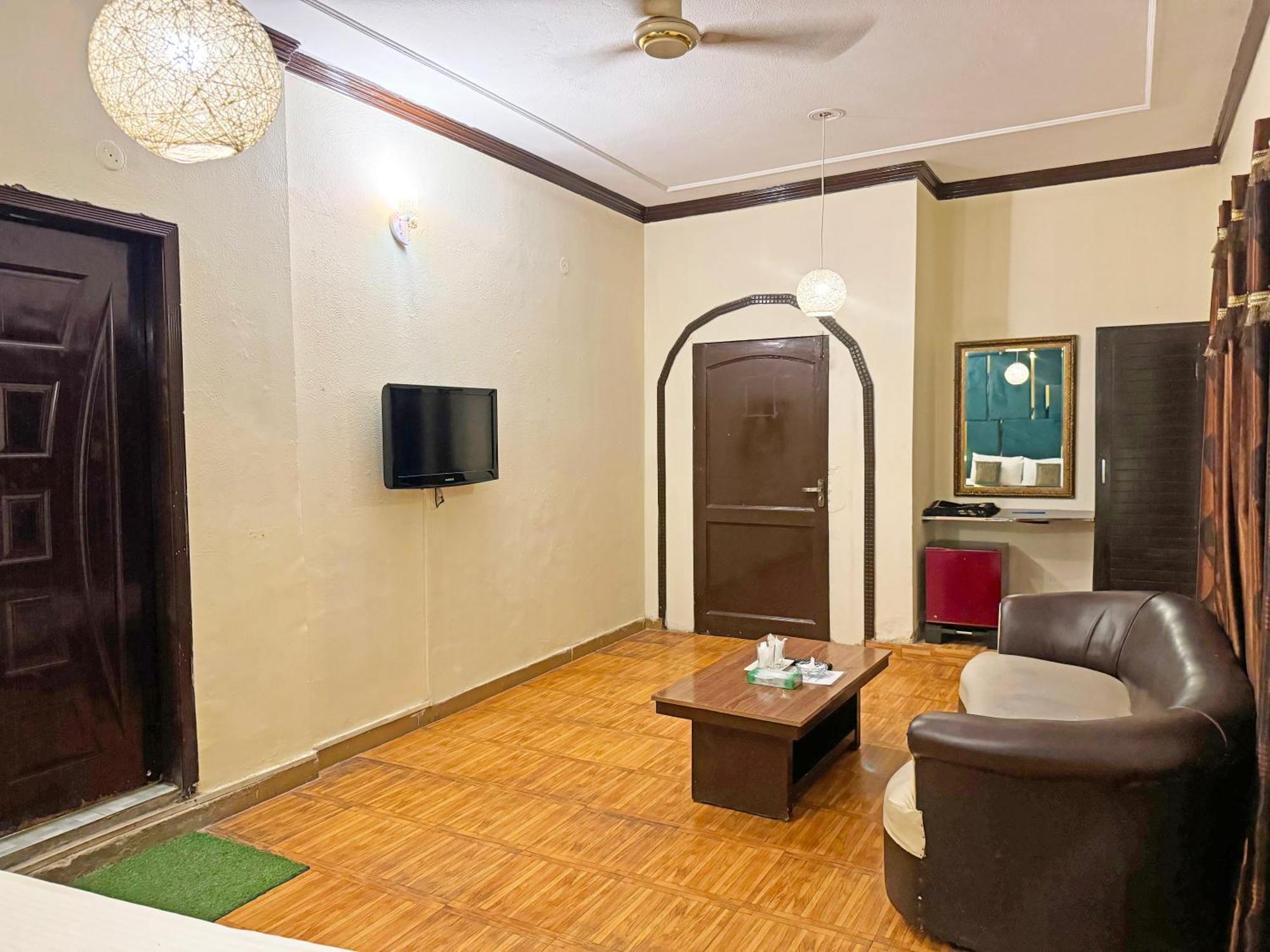Hotel Green Fort Gulberg Lahore Eksteriør billede