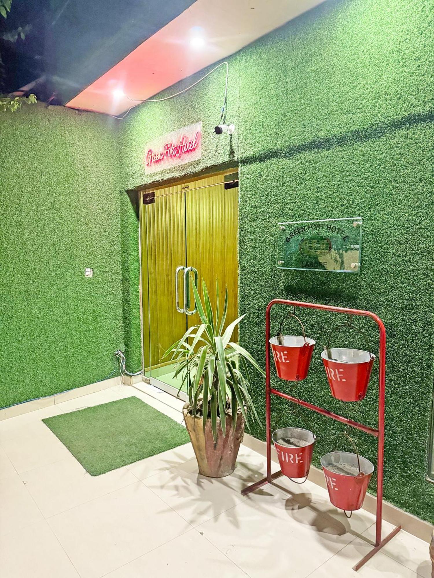 Hotel Green Fort Gulberg Lahore Eksteriør billede