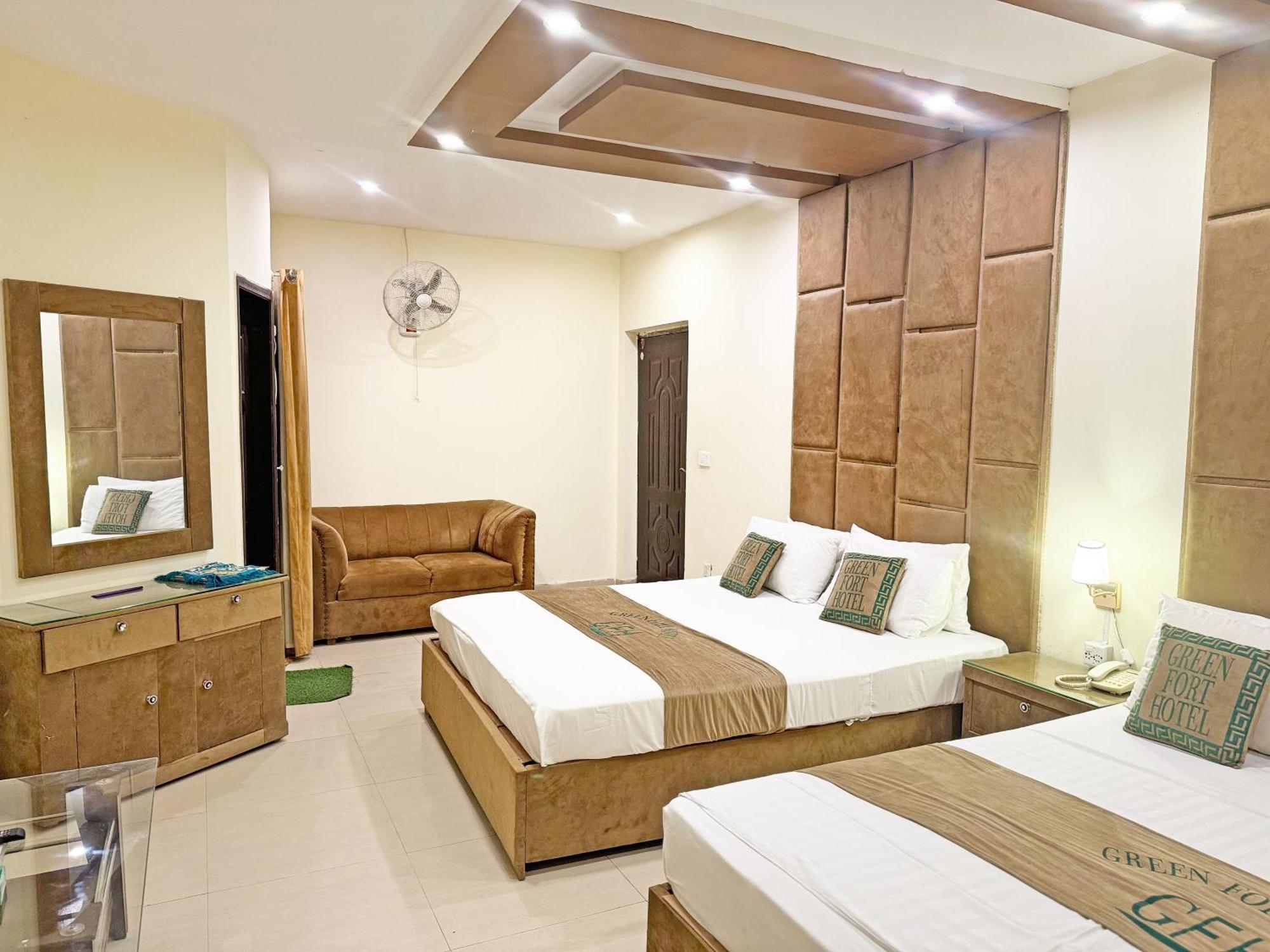 Hotel Green Fort Gulberg Lahore Eksteriør billede
