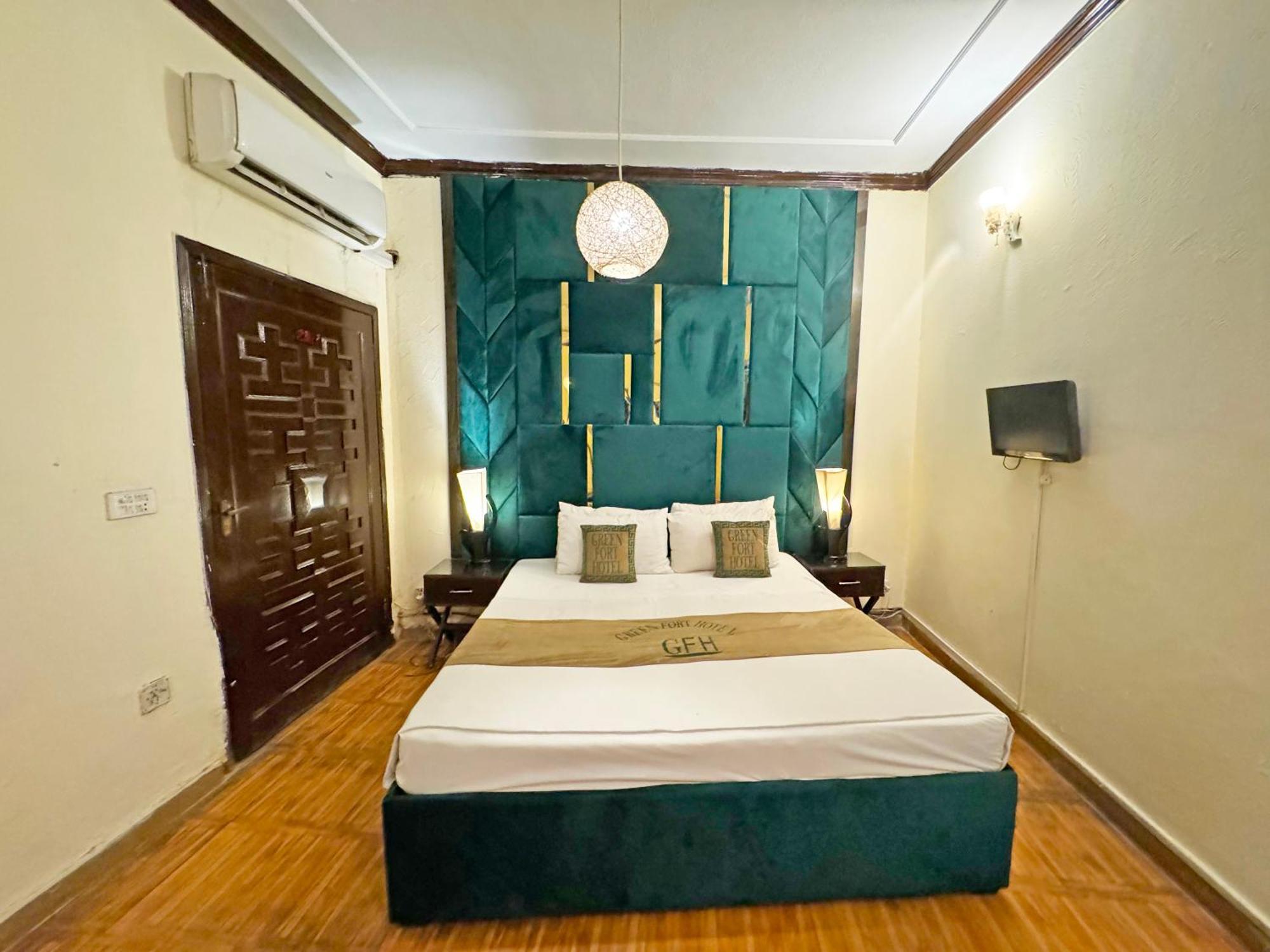 Hotel Green Fort Gulberg Lahore Eksteriør billede